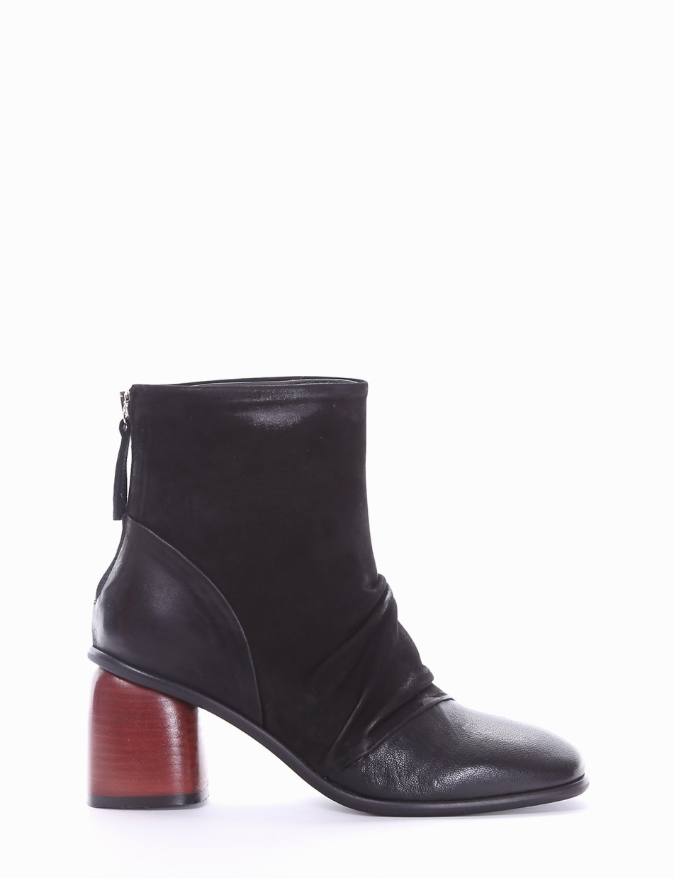 High heel ankle boots heel 5 cm black leather