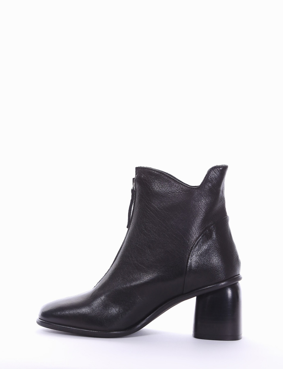 High heel ankle boots heel 5 cm black leather