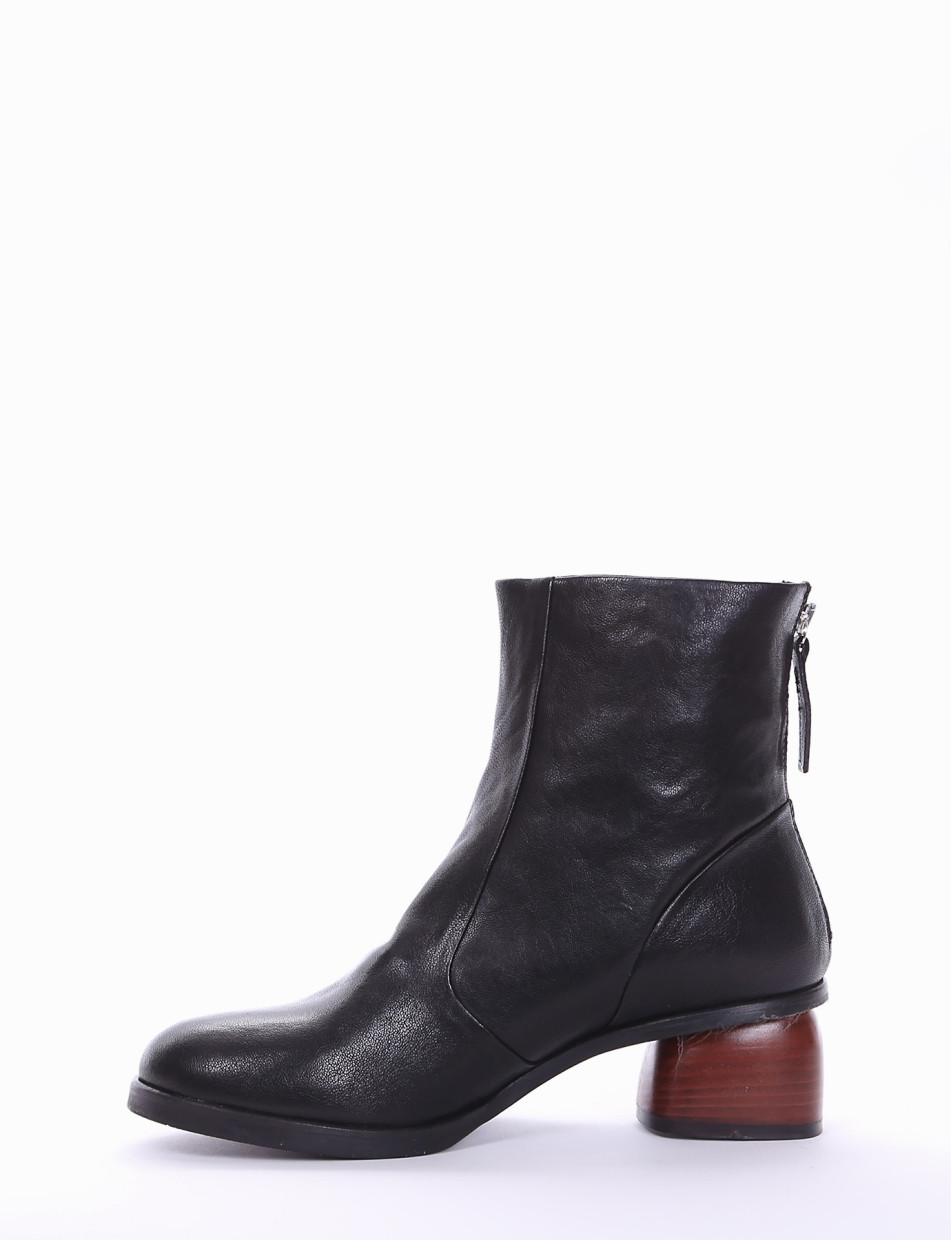 High heel ankle boots heel 5 cm black leather