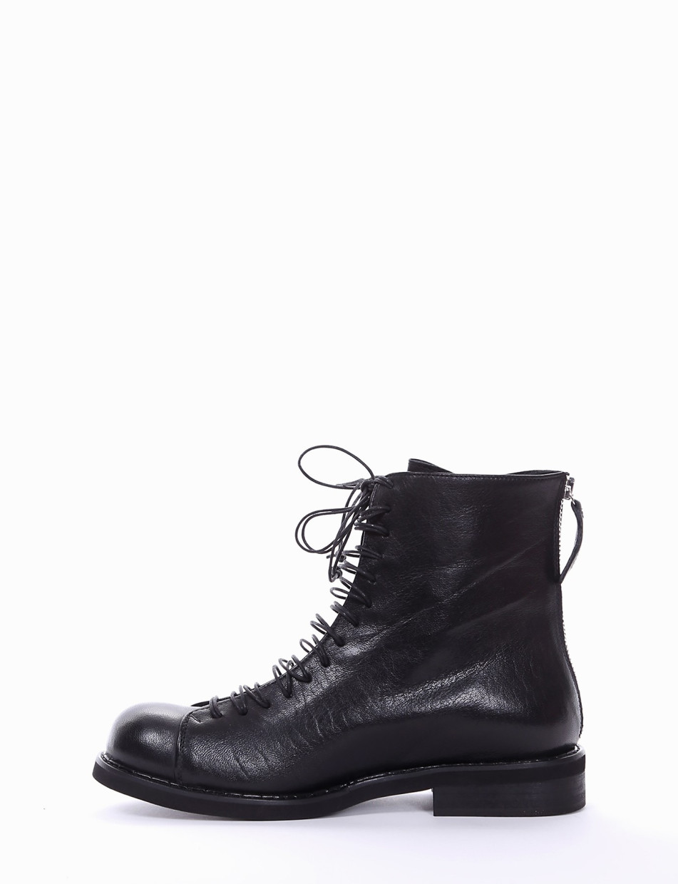 Combat boots heel 2 cm black leather