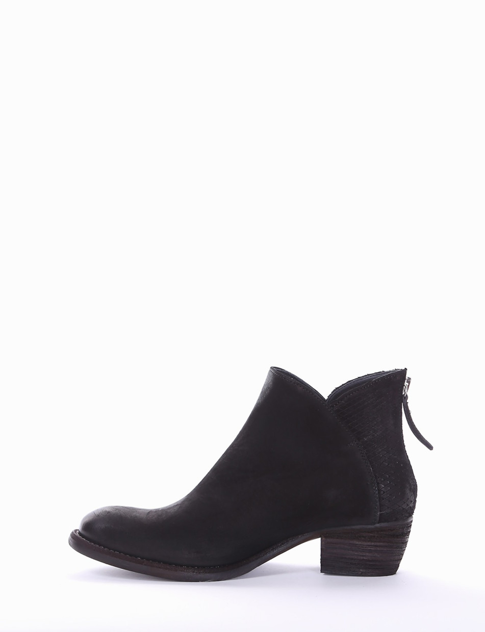 Low heel ankle boots heel 3 cm black leather