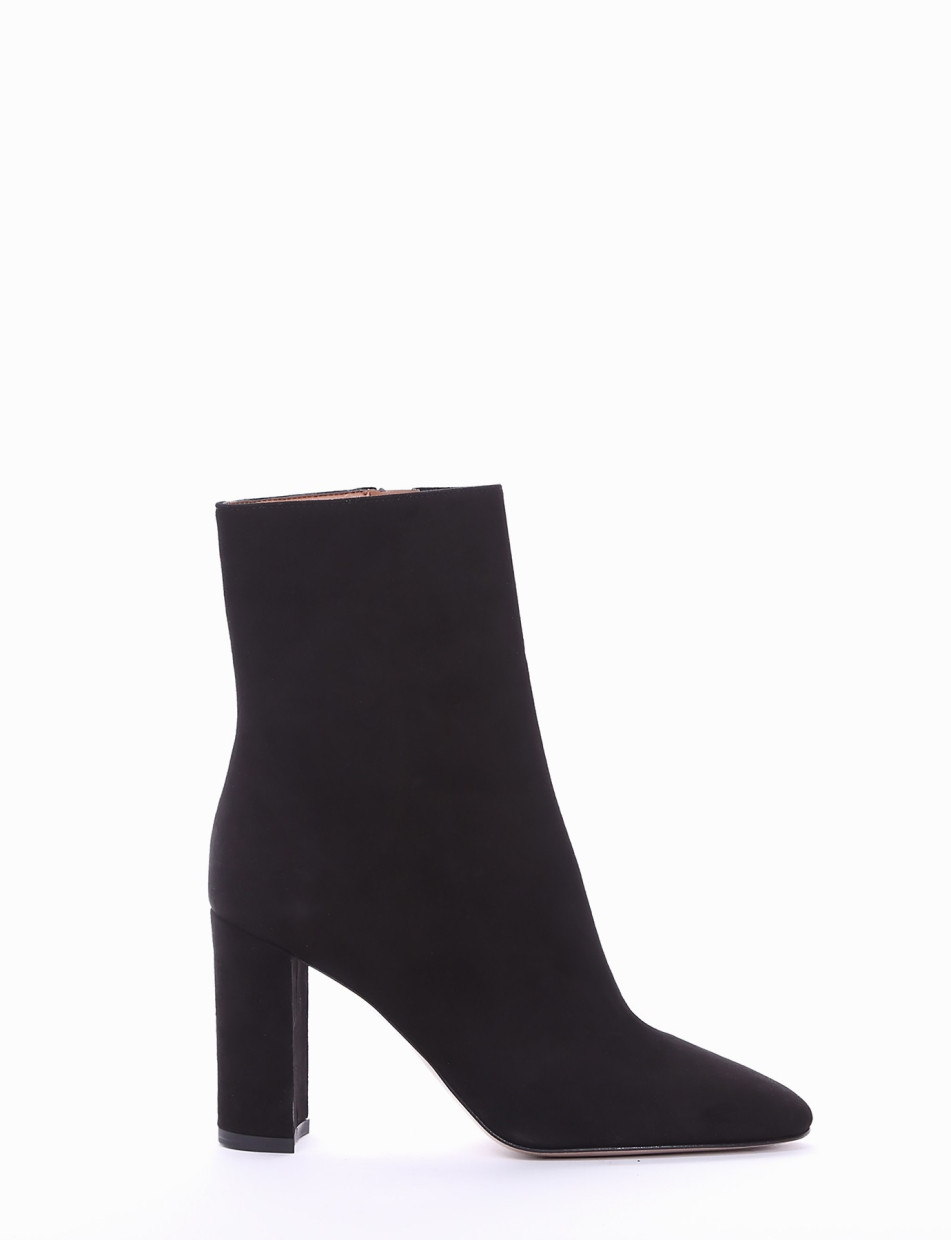 High heel ankle boots heel 9 cm black chamois