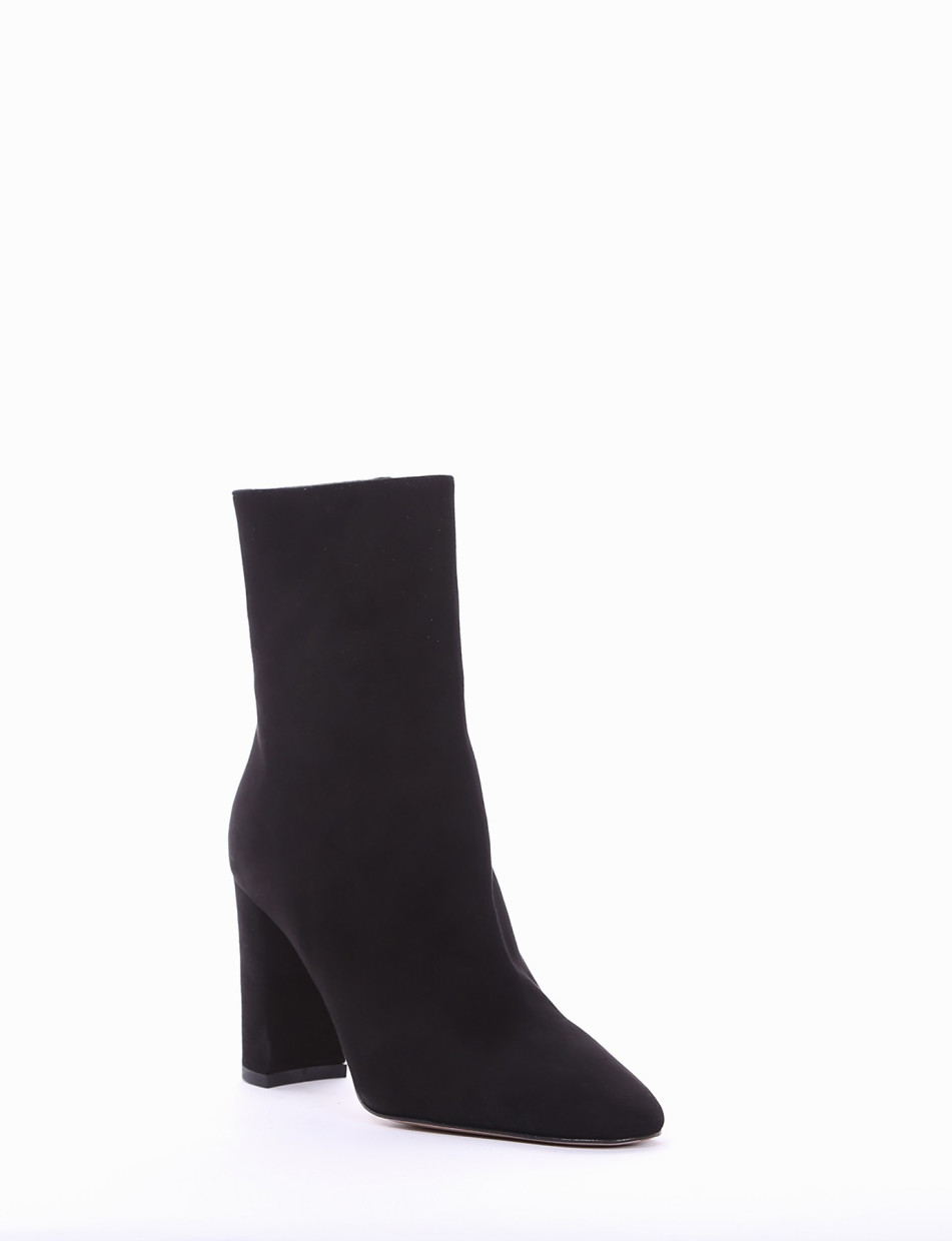 High heel ankle boots heel 9 cm black chamois