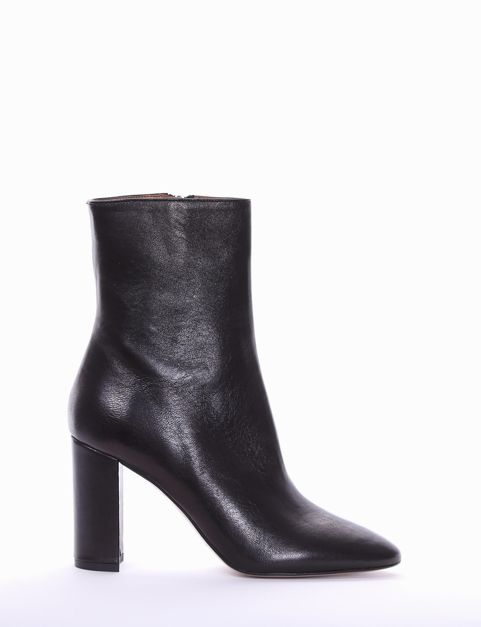 High heel ankle boots heel 9 cm black leather