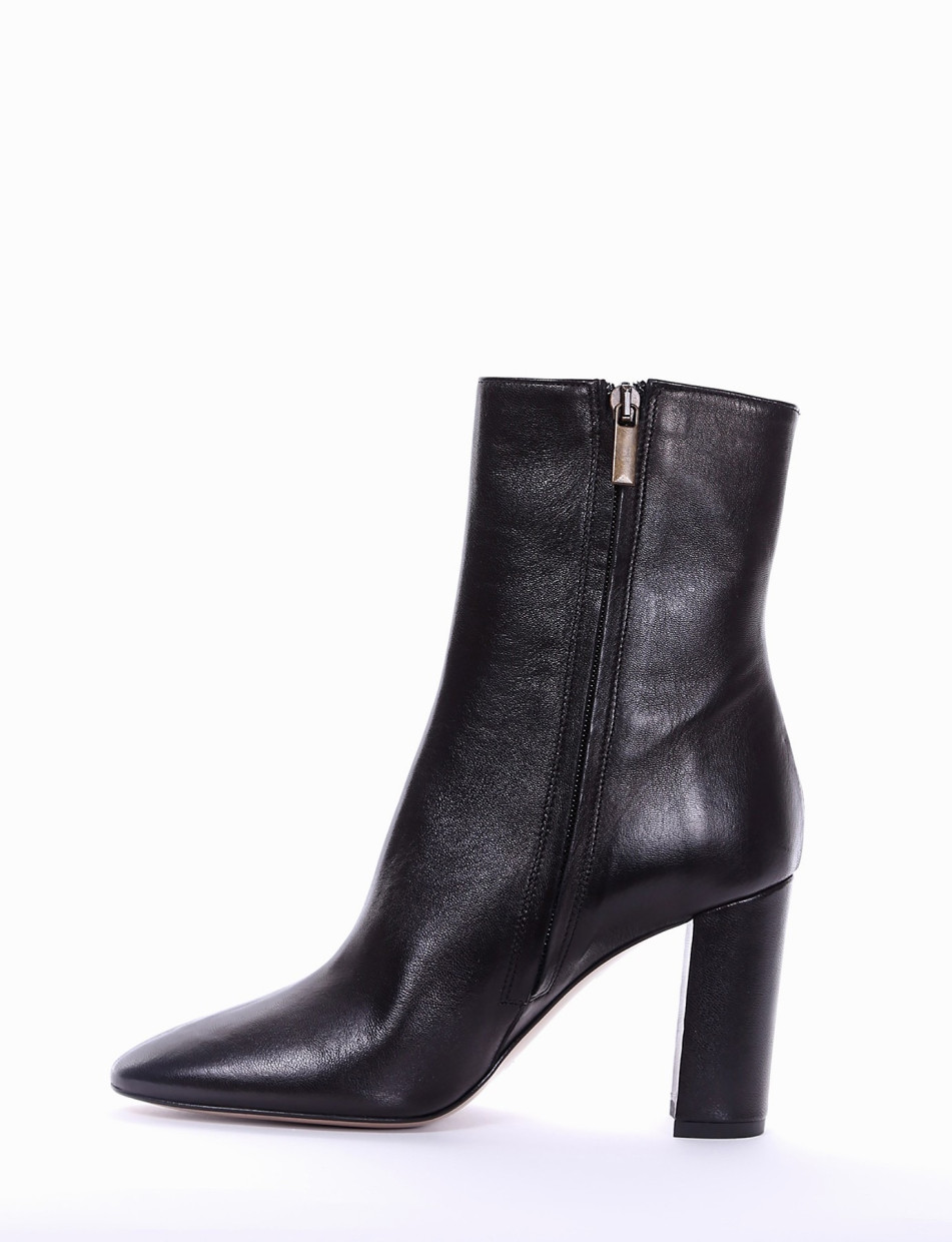 High heel ankle boots heel 9 cm black leather