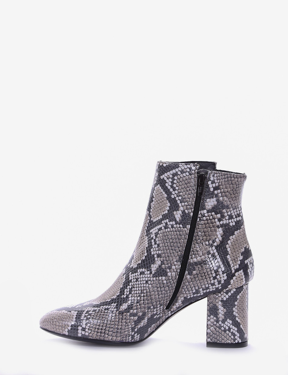 High heel ankle boots heel 7 cm multicolor python