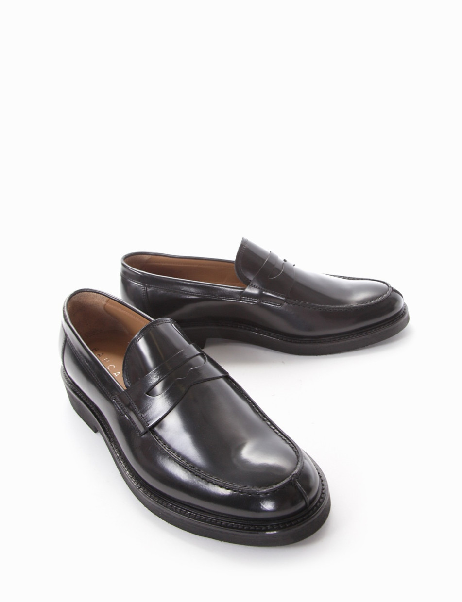 Loafers heel 2 cm black brushed