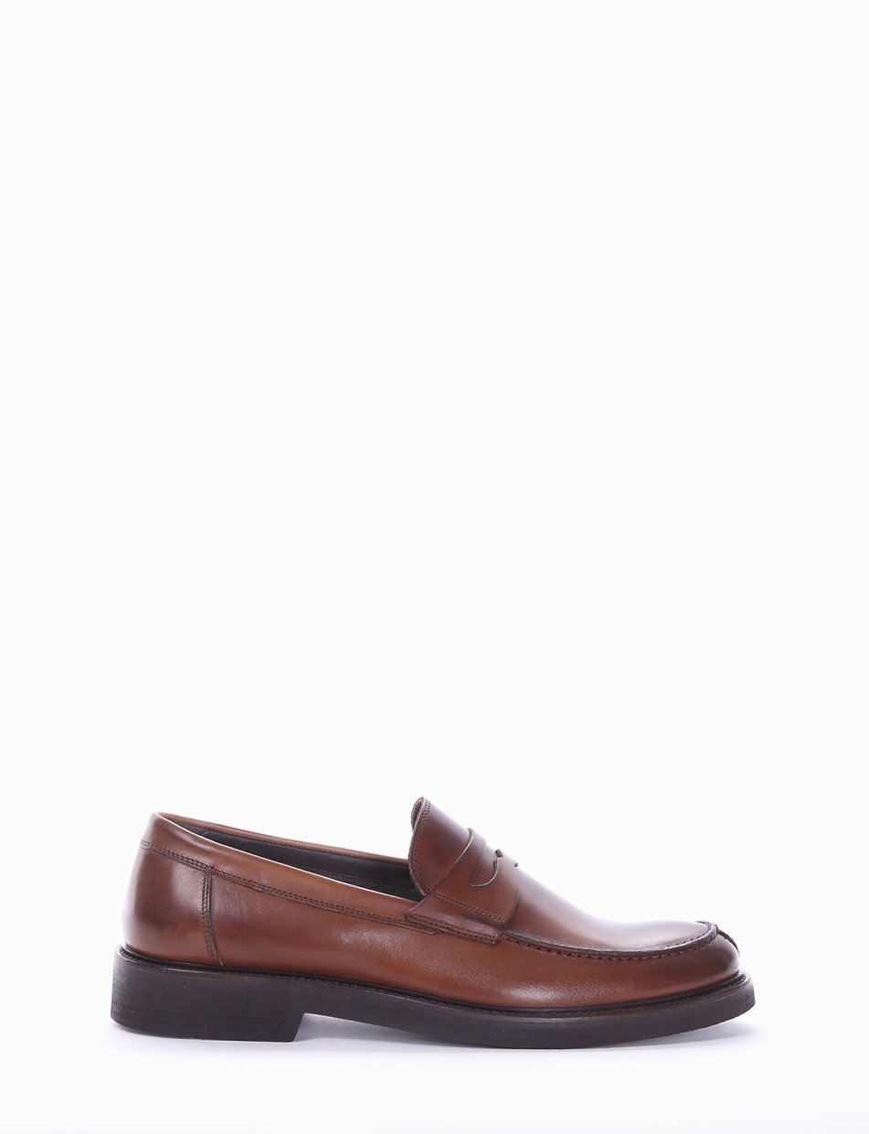 Loafers heel 2 cm brown leather