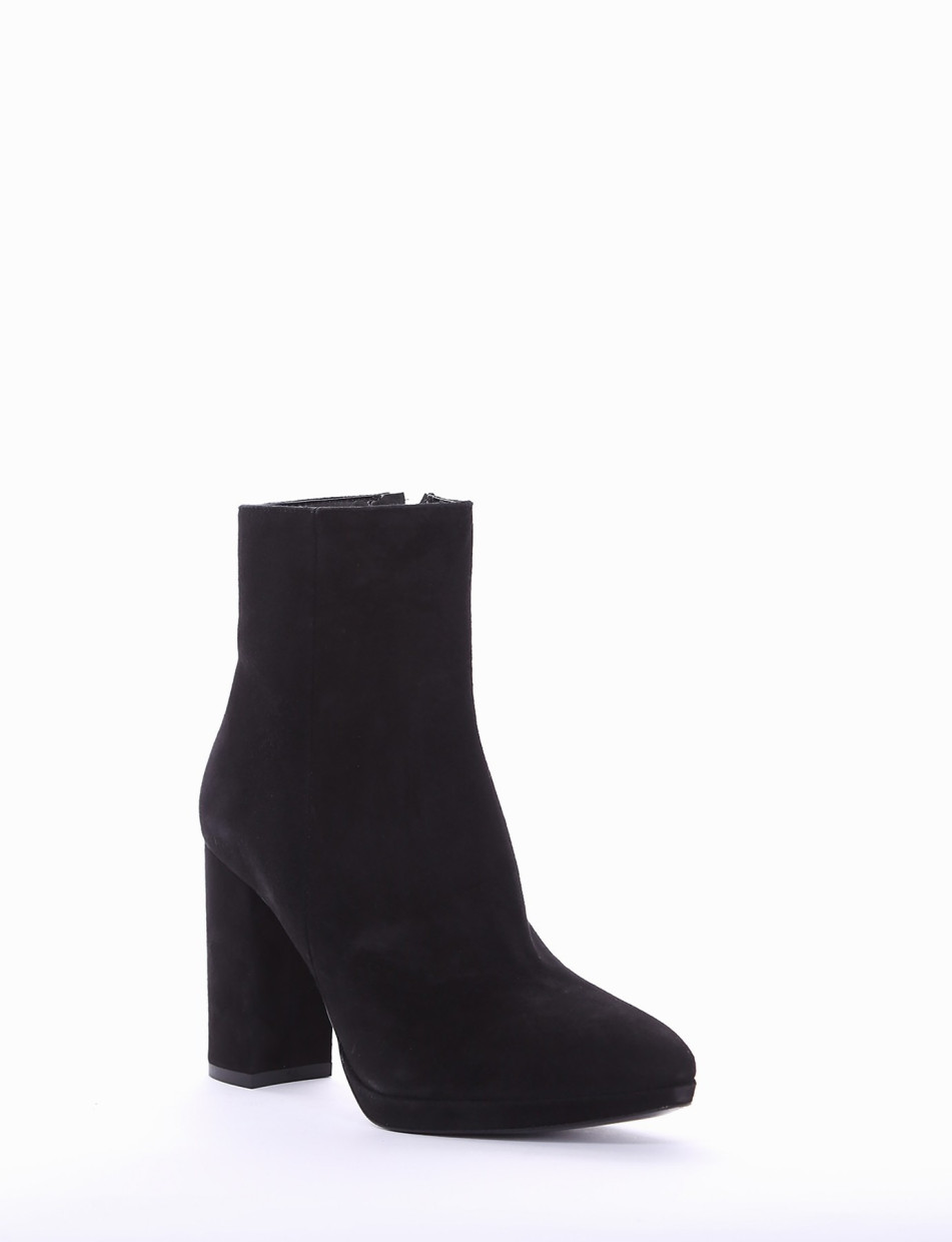 High heel ankle boots heel 9 cm black chamois