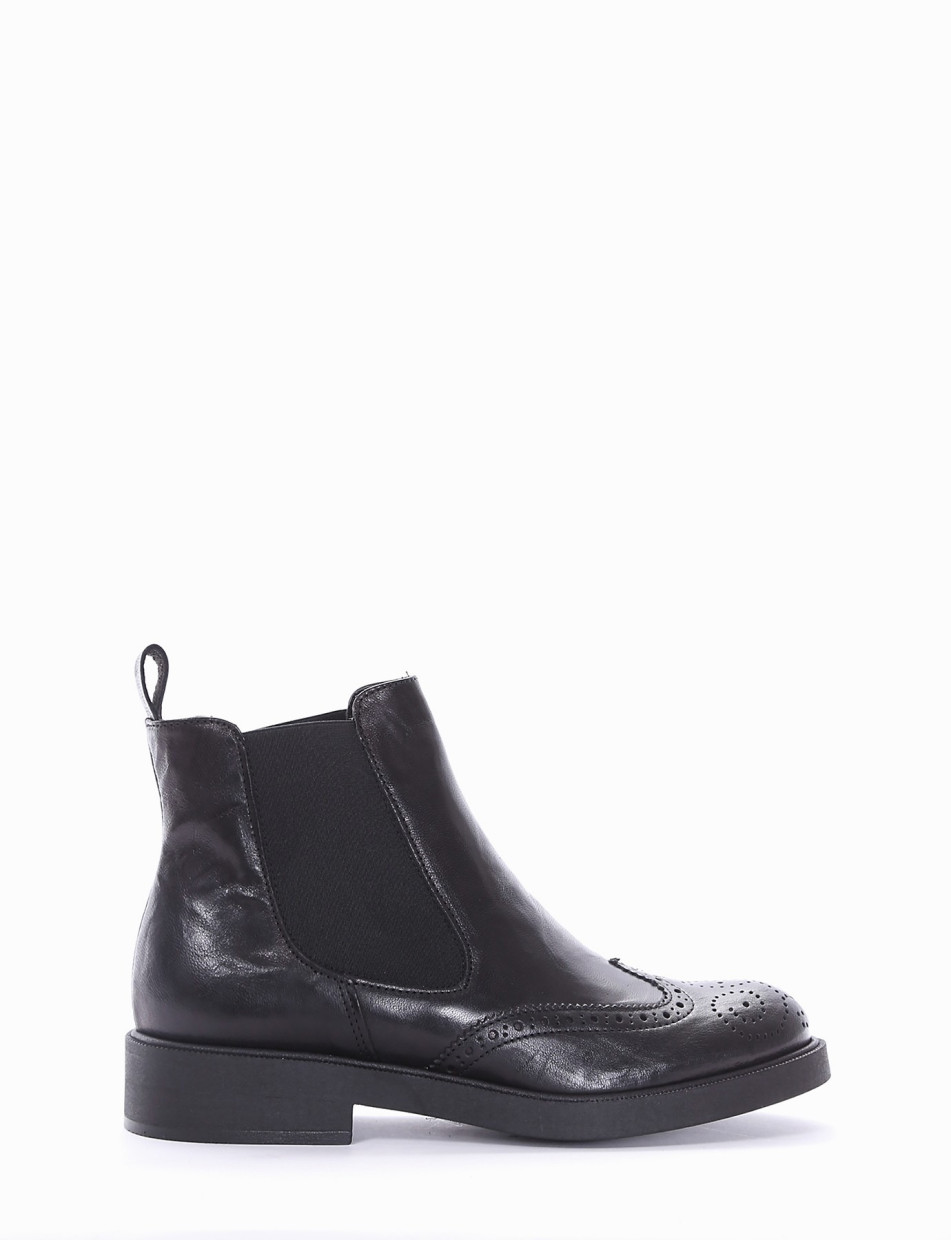 Low heel ankle boots heel 2 cm black leather