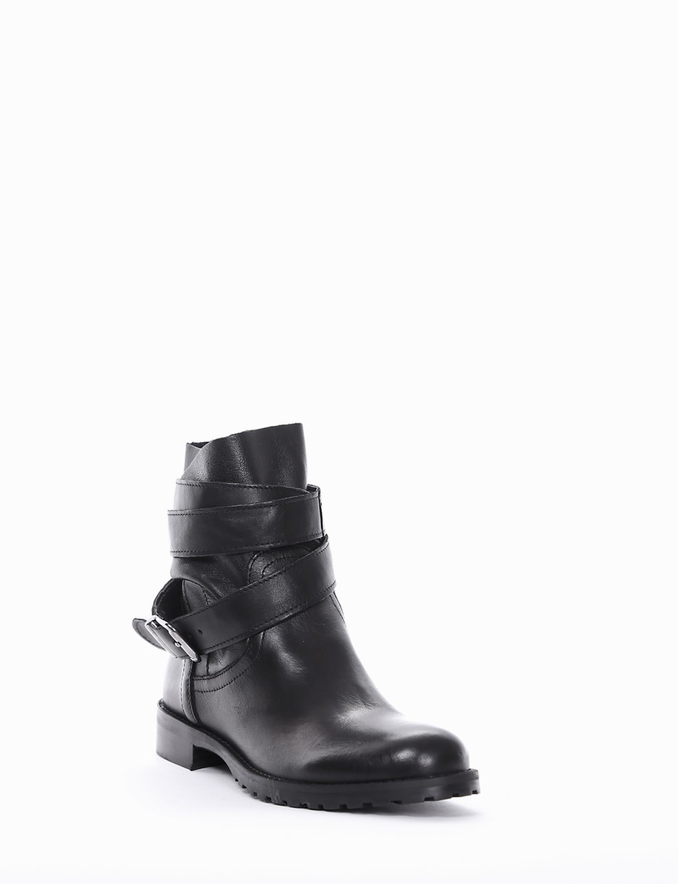 Low heel ankle boots heel 2 cm black leather