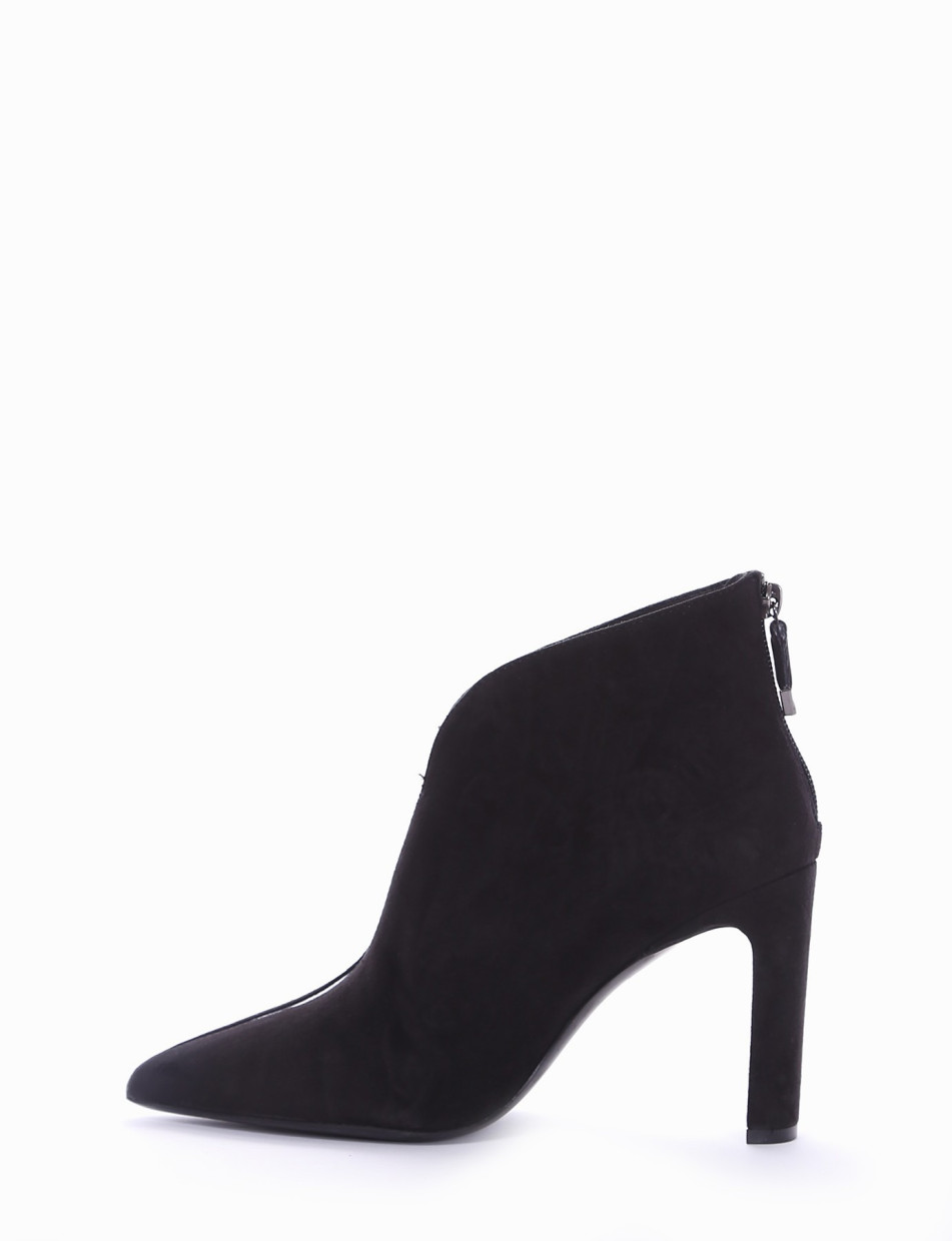 High heel ankle boots heel 9 cm black chamois