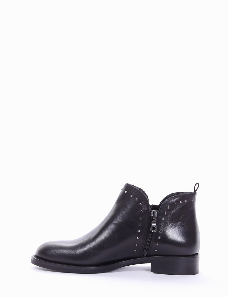 Low heel ankle boots heel 2 cm black leather