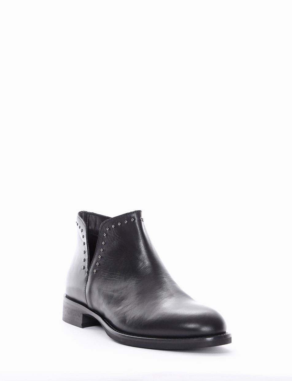 Low heel ankle boots heel 2 cm black leather