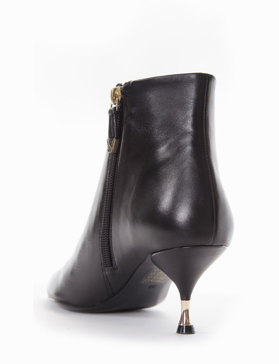 High heel ankle boots heel 6 cm black leather