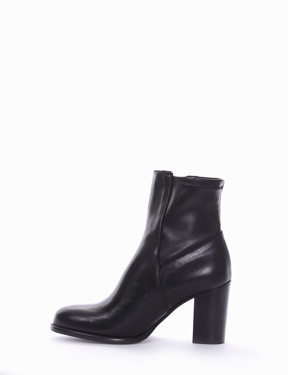 High heel ankle boots heel 8 cm black leather