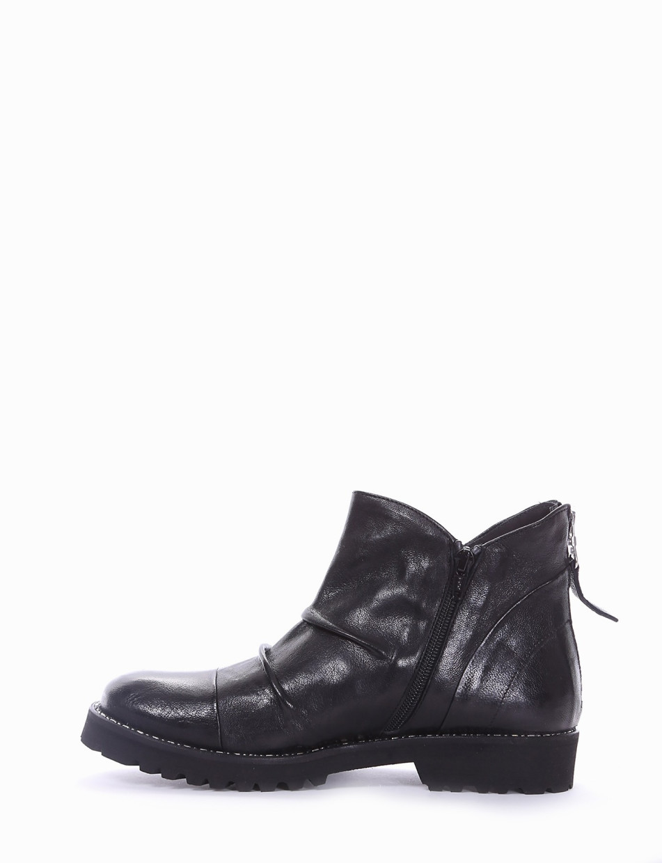 Low heel ankle boots heel 2 cm black leather