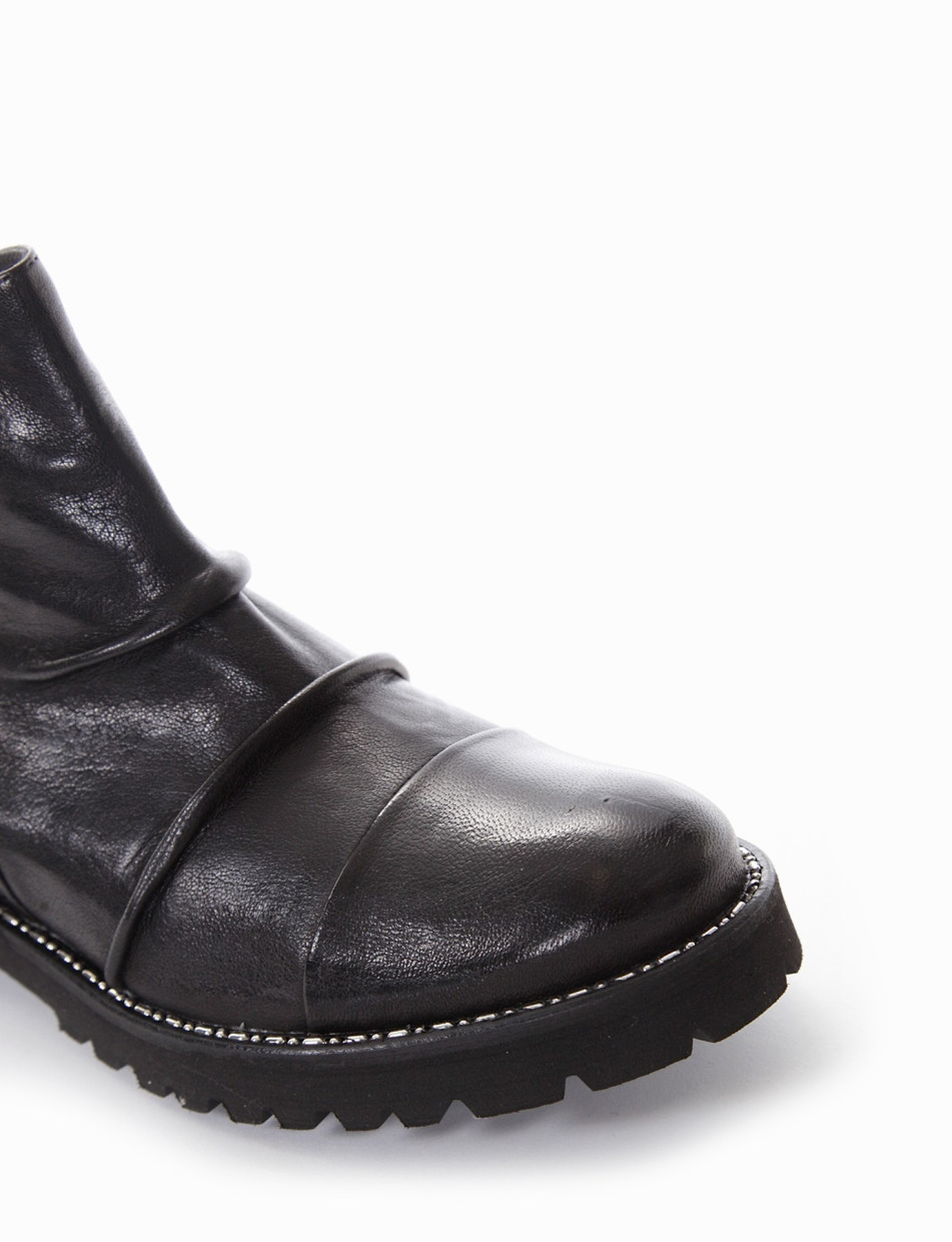 Low heel ankle boots heel 2 cm black leather