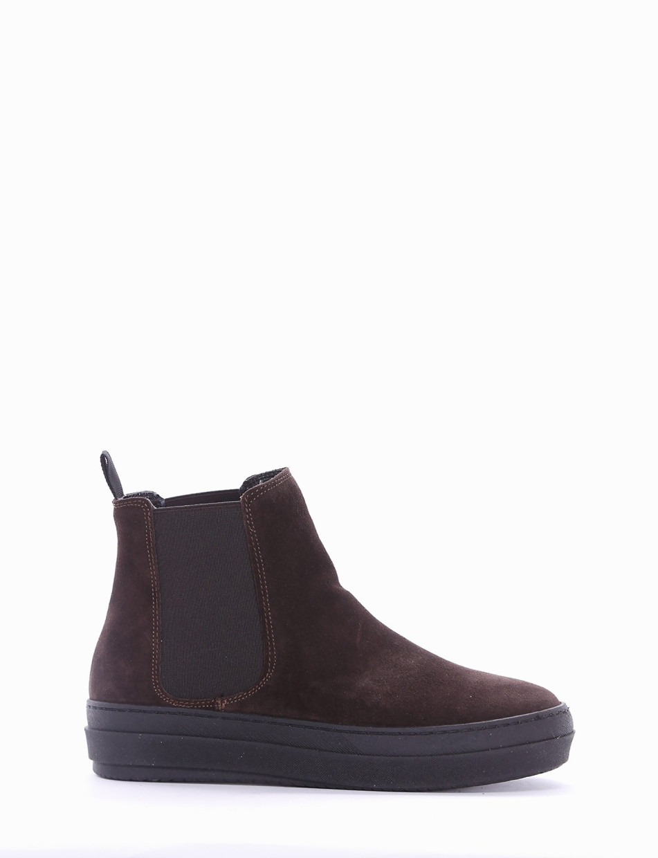 Sneakers dark brown chamois