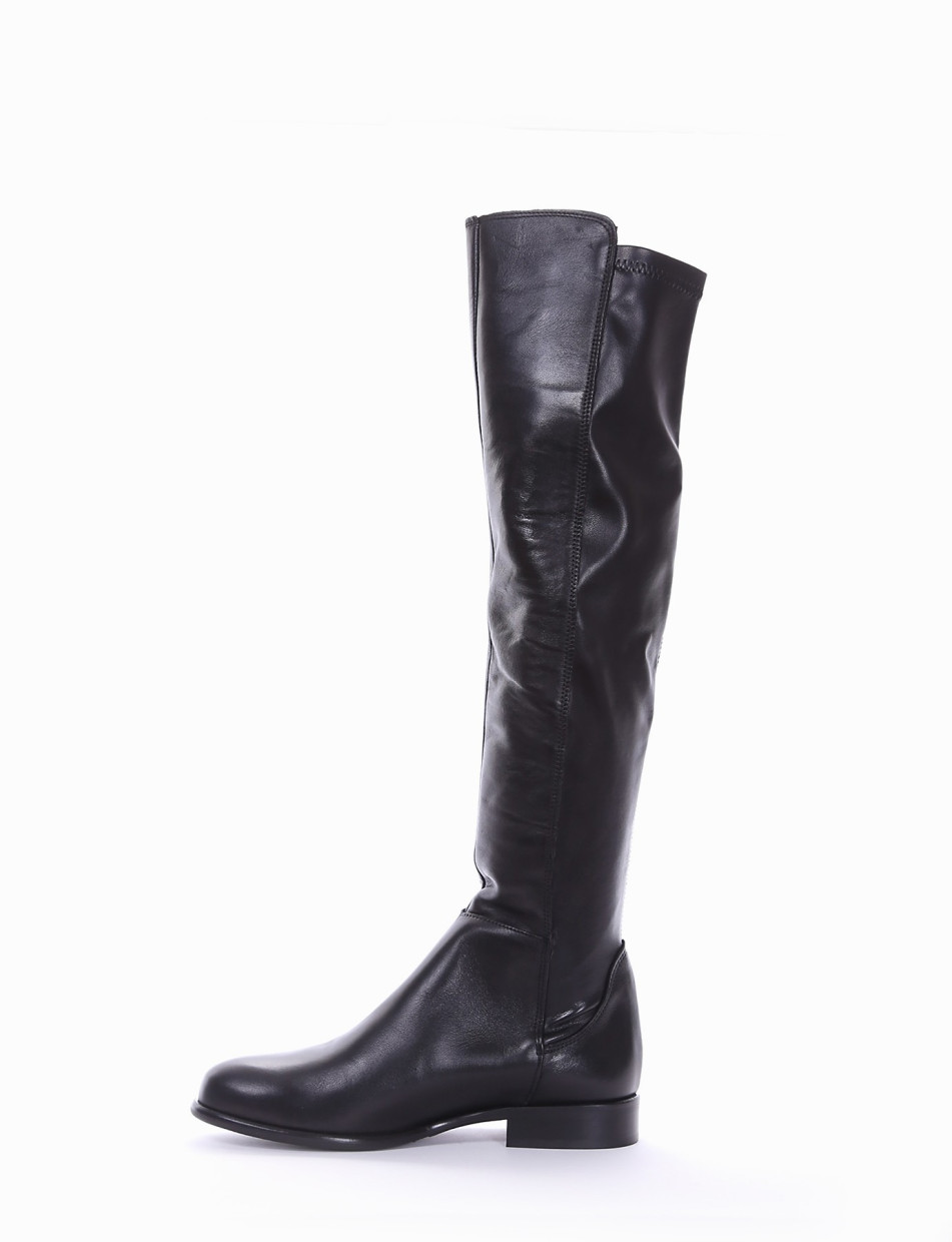 Low heel boots heel 2 cm black leather