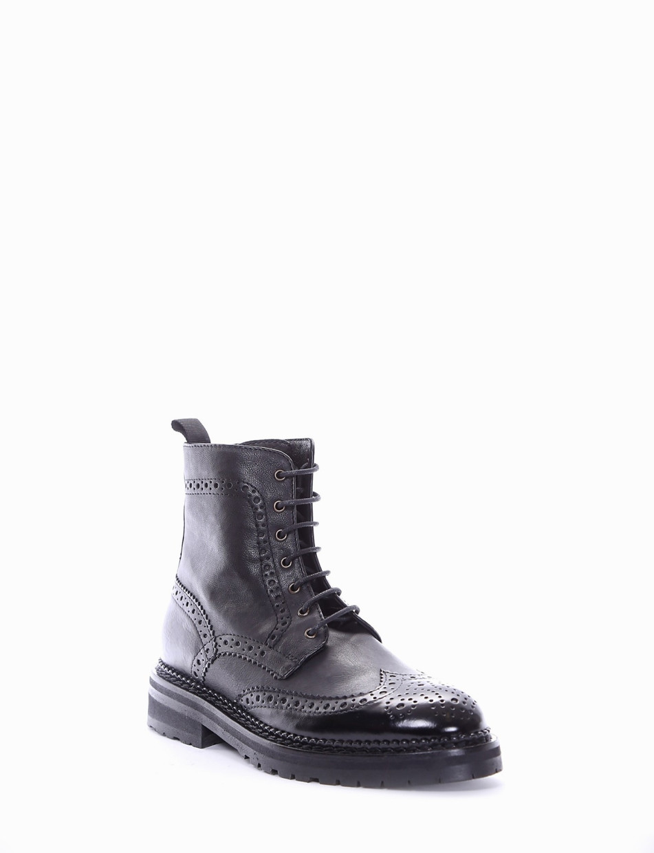 Combat boots heel 2 cm black leather