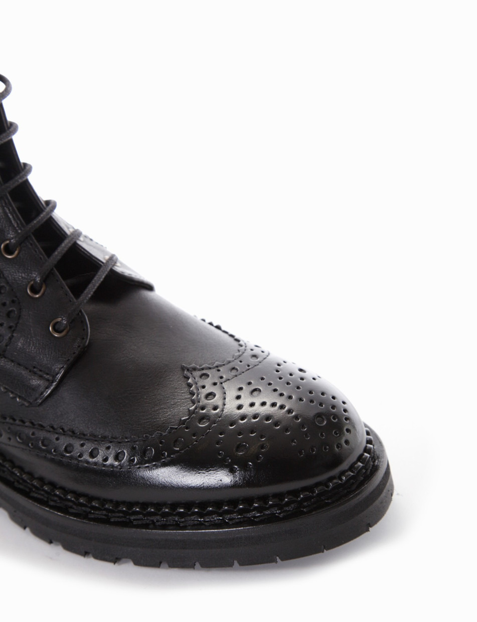 Combat boots heel 2 cm black leather