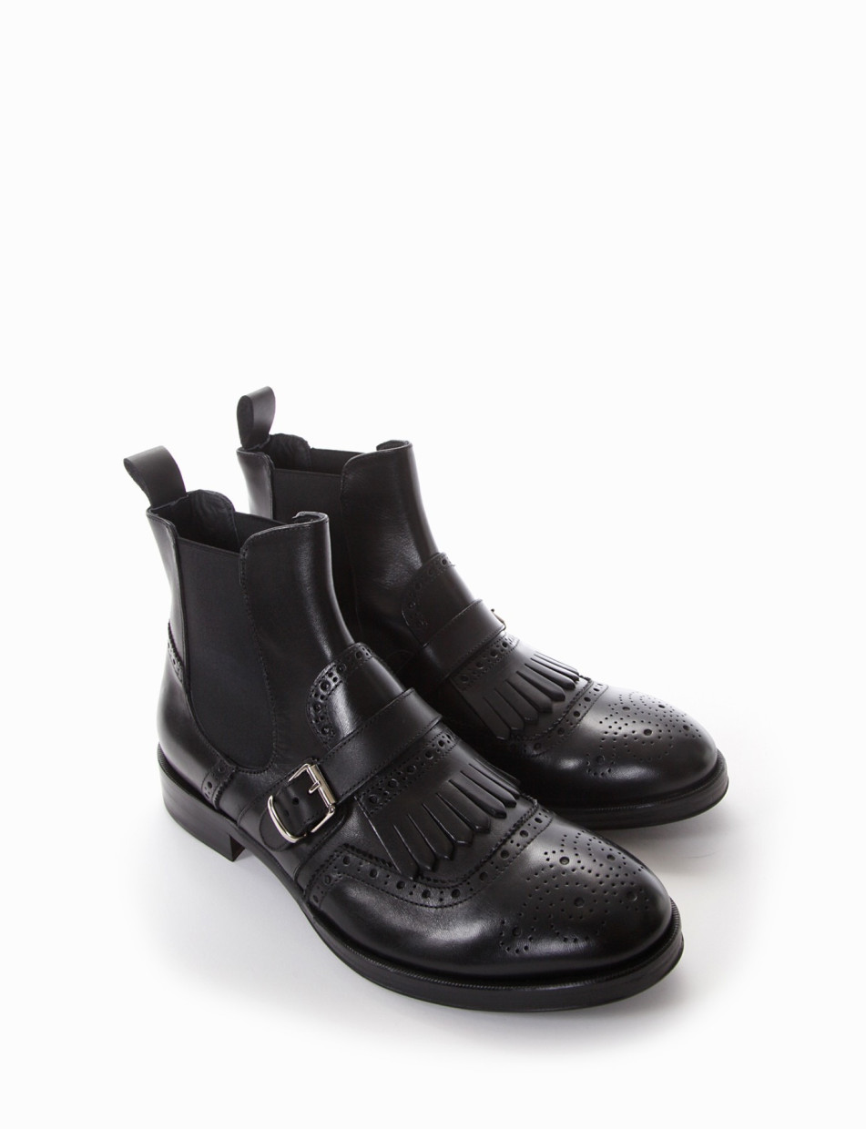 Ankle boots heel 2 cm black leather