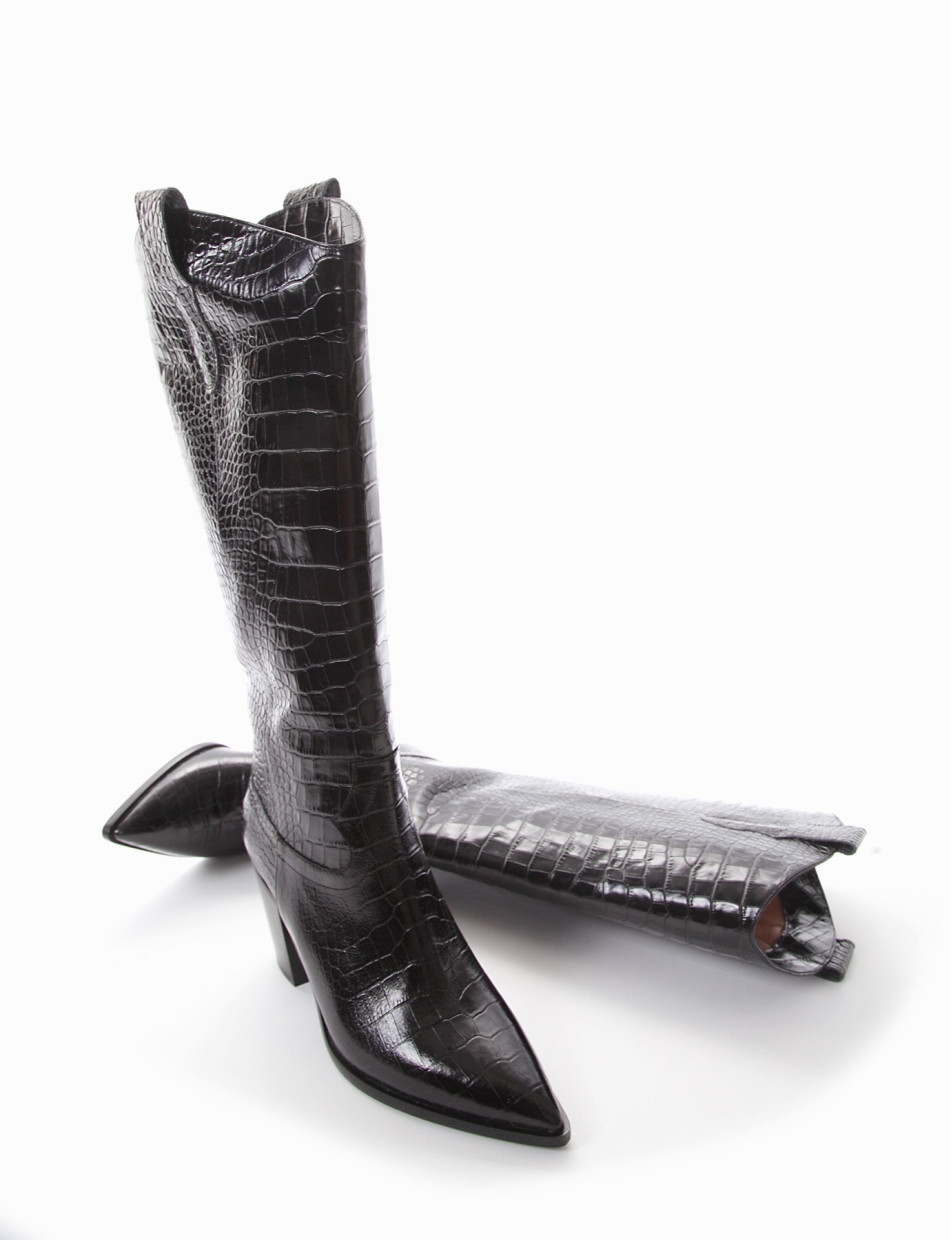 High heel boots heel 8 cm black python