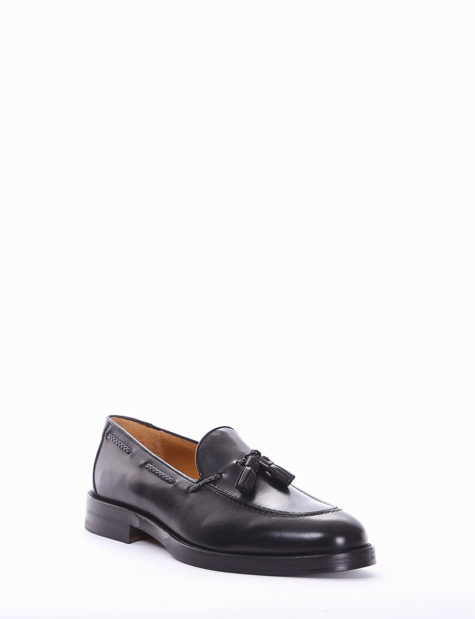 Loafers heel 2 cm black leather