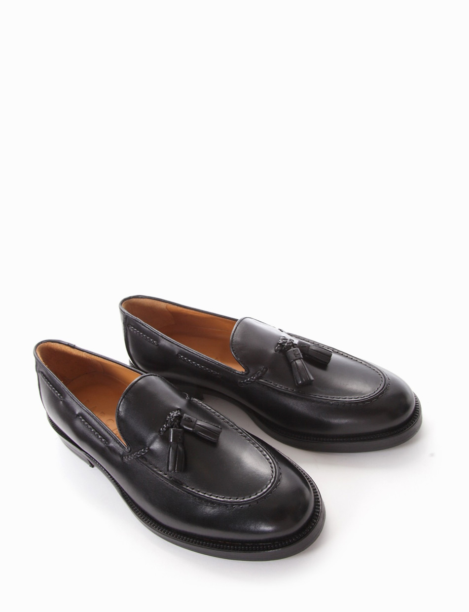 Loafers heel 2 cm black leather