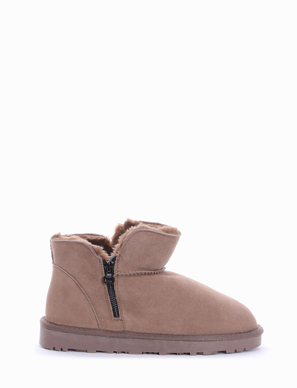 Low heel ankle boots beige chamois