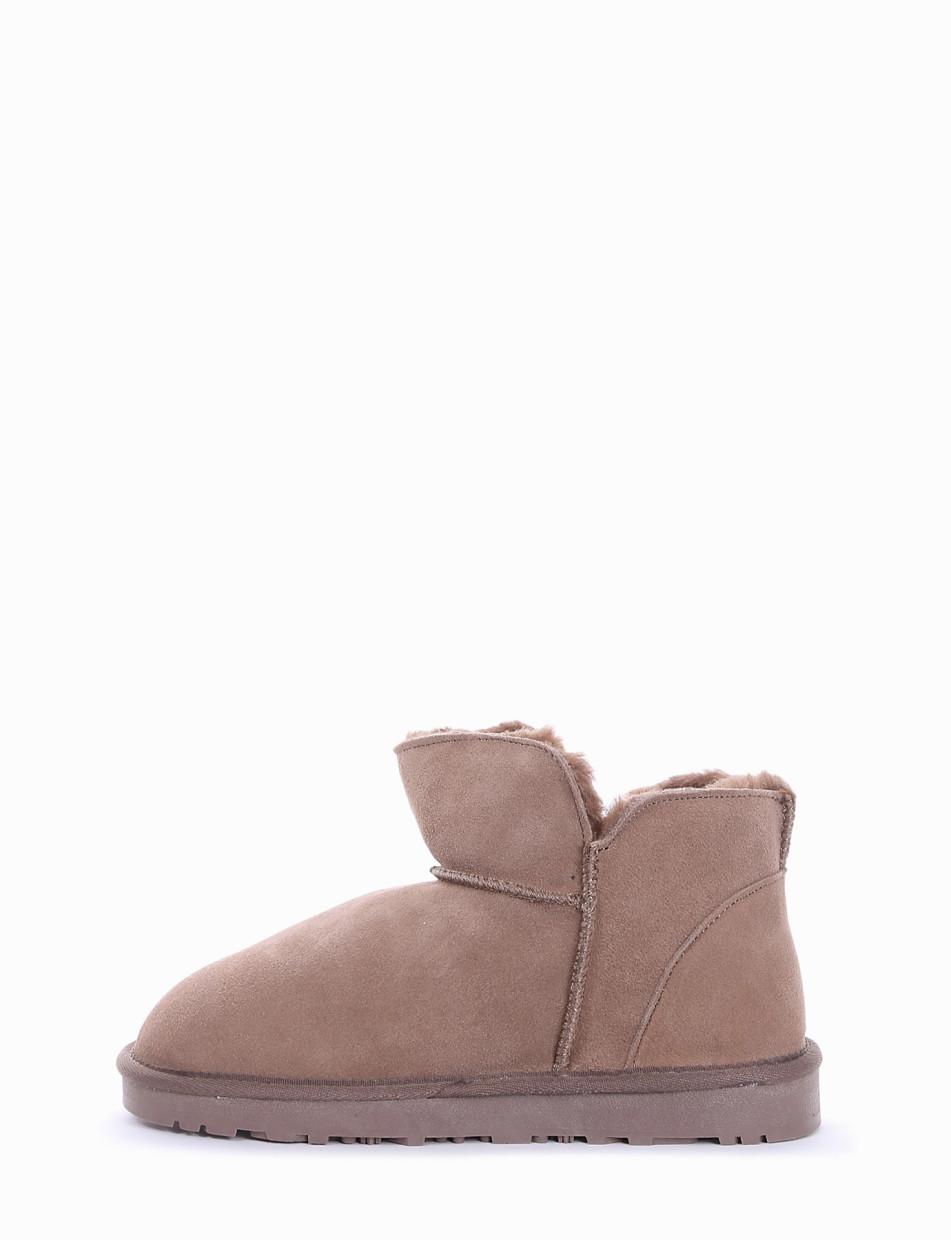 Low heel ankle boots beige chamois