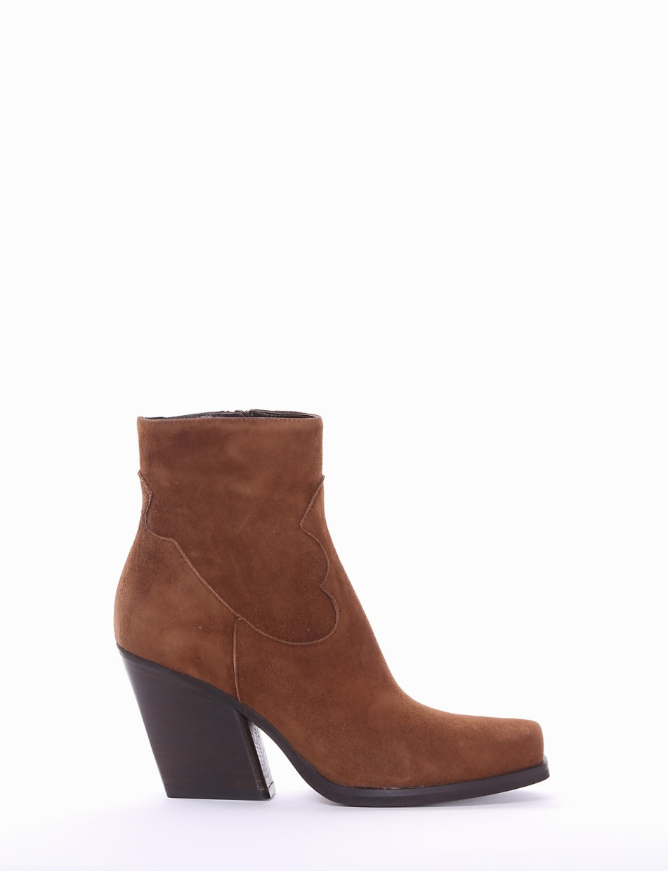 High heel ankle boots heel 7 cm brown chamois