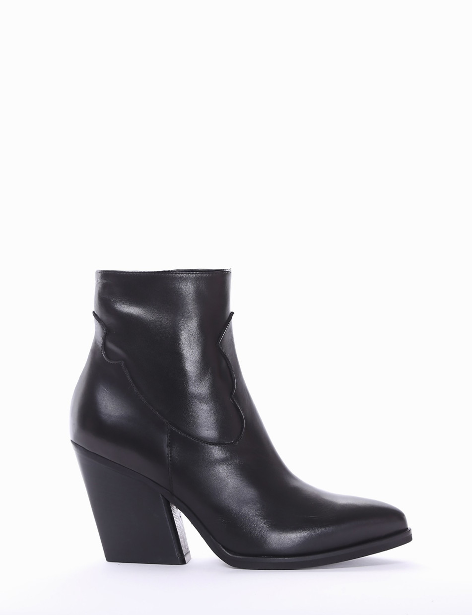 High heel ankle boots heel 7 cm black leather