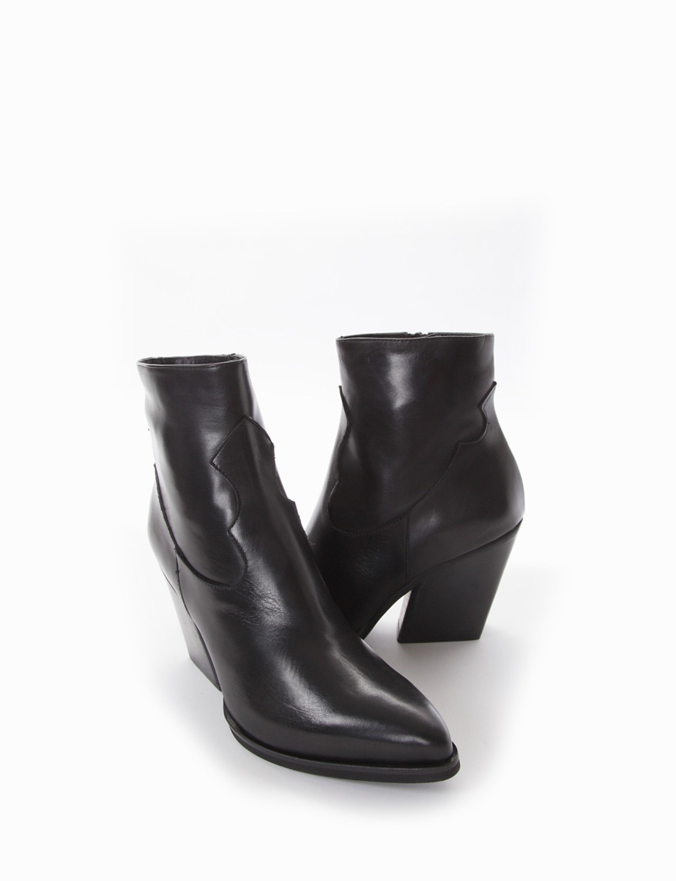 High heel ankle boots heel 7 cm black leather