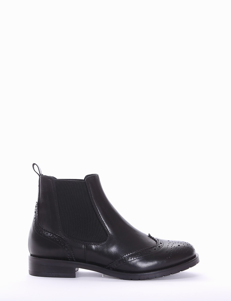 Low heel ankle boots heel 2 cm black leather