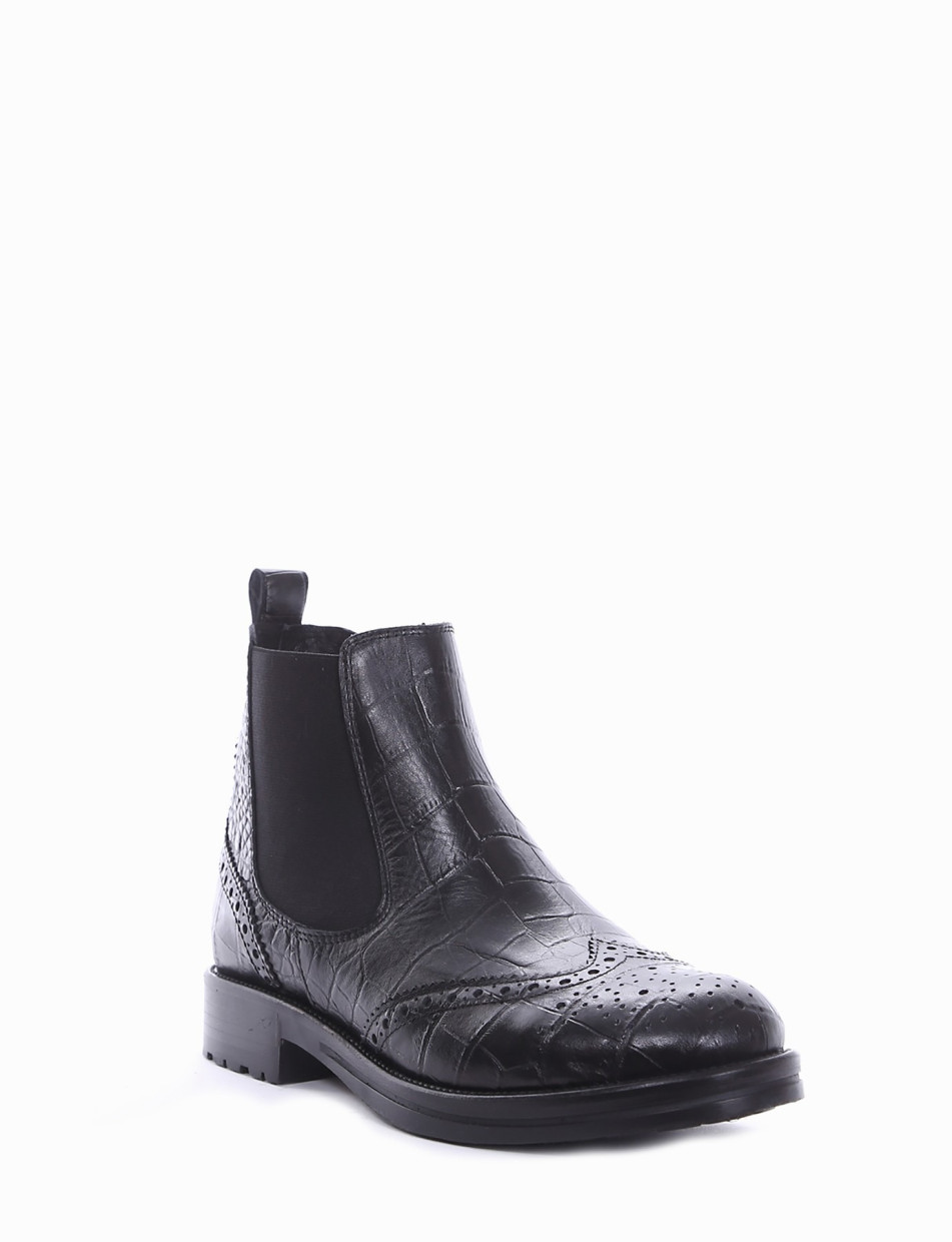 Low heel ankle boots heel 2 cm black coconut