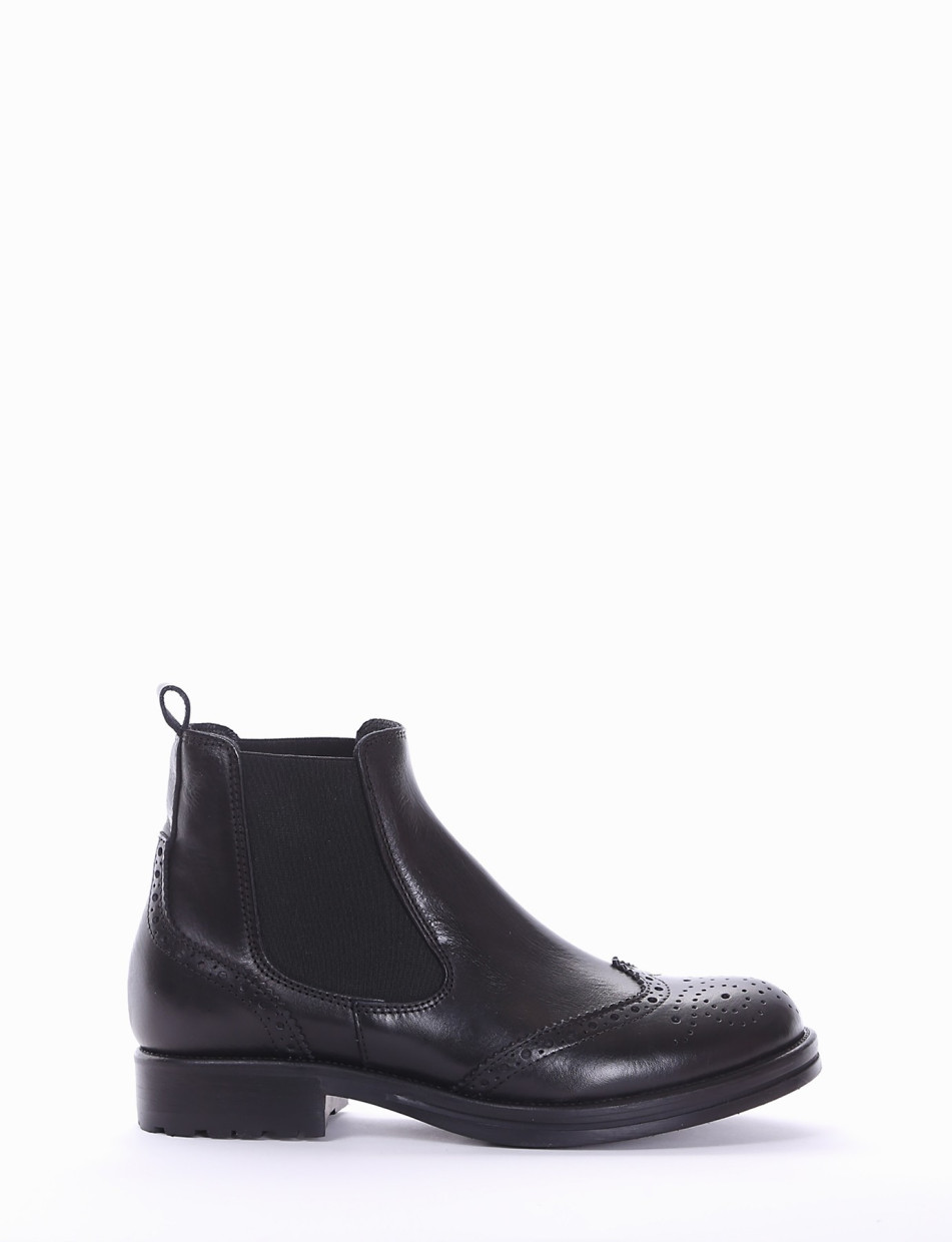 Low heel ankle boots heel 2 cm black leather