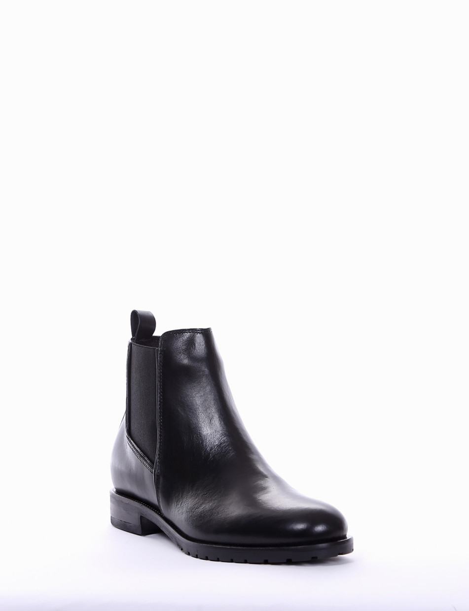 Low heel ankle boots heel 2 cm black leather