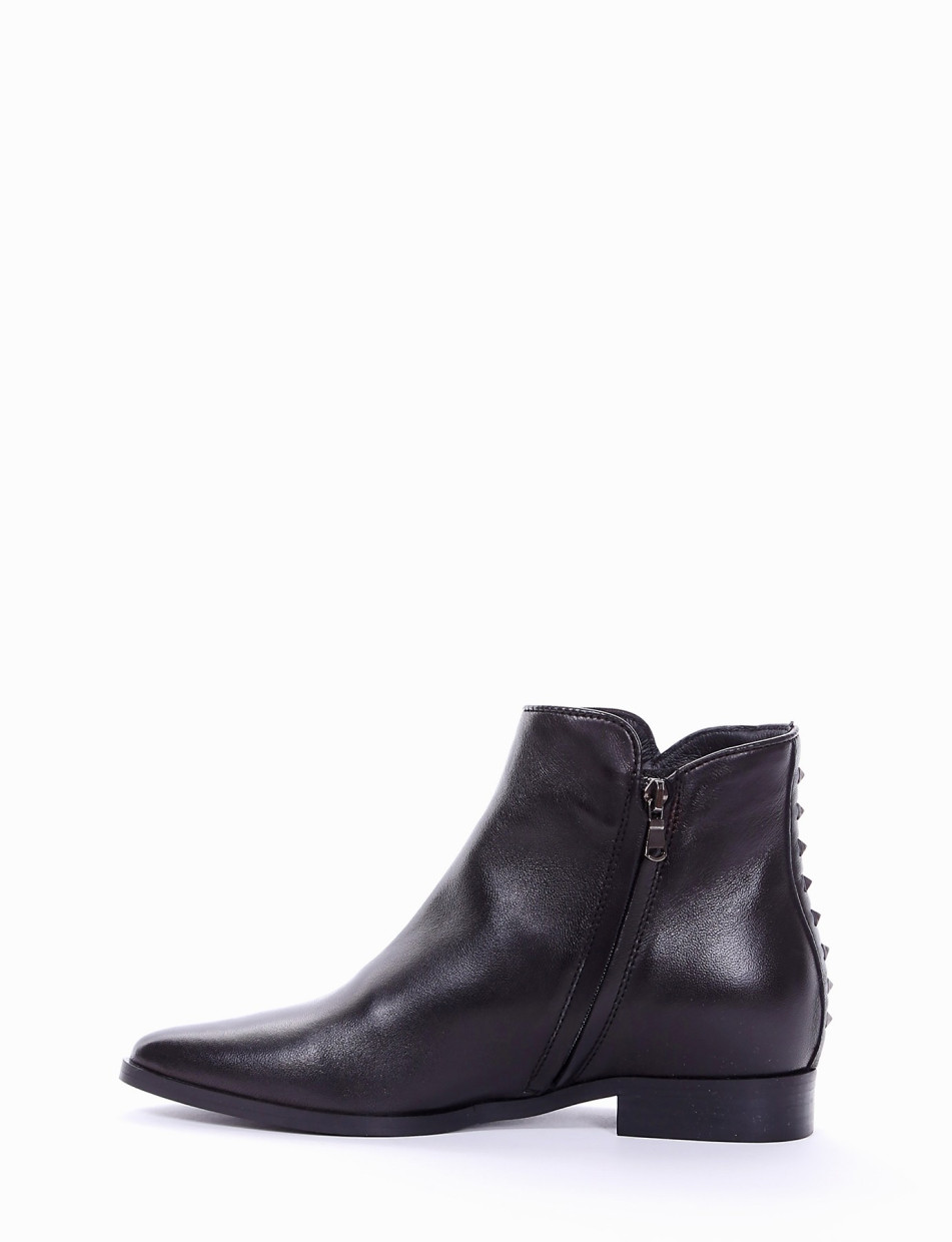 Low heel ankle boots heel 2 cm black leather