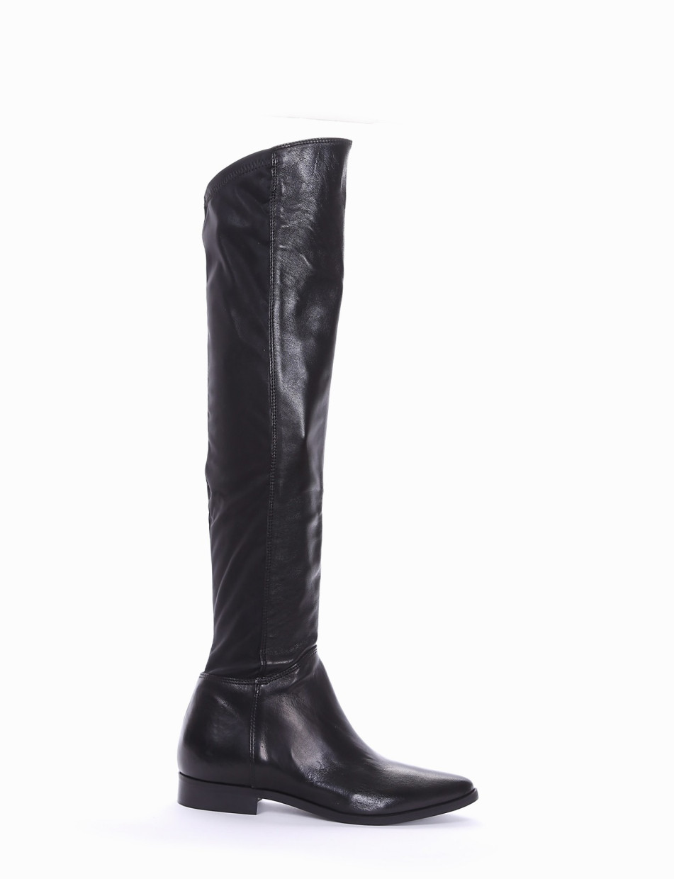 Low heel boots heel 2 cm black leather