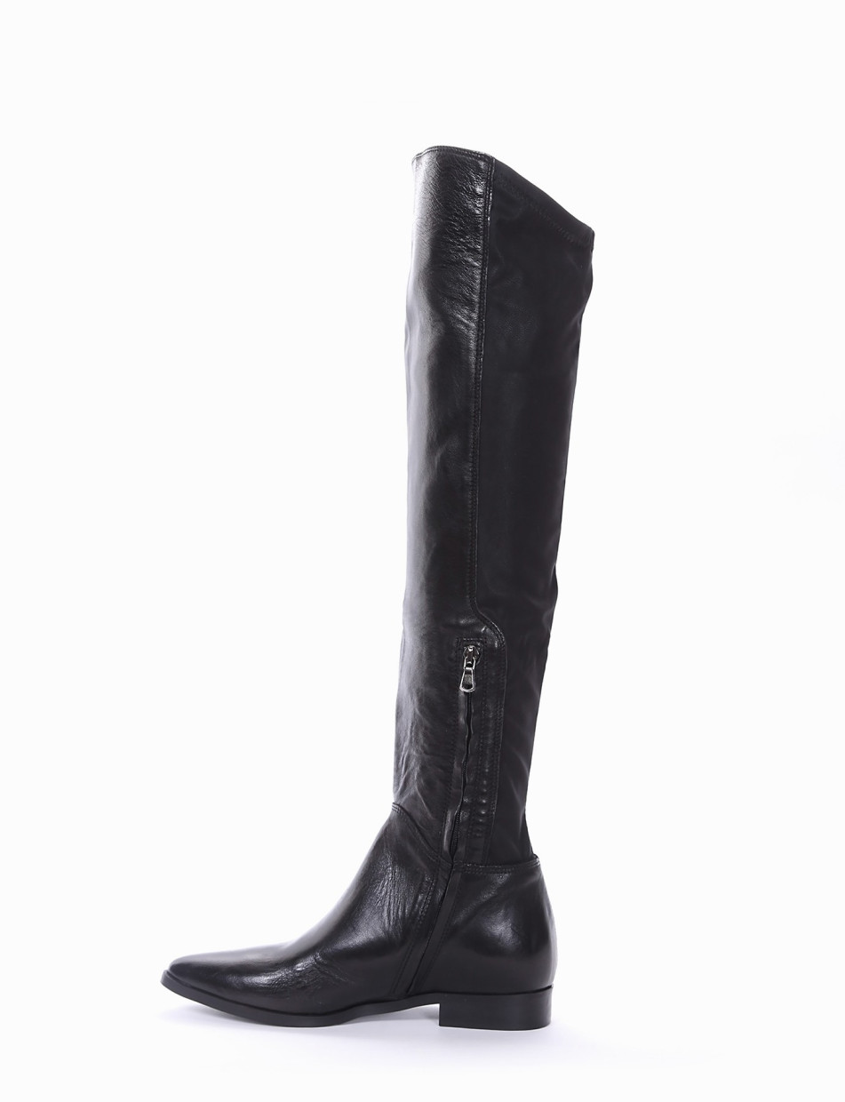 Low heel boots heel 2 cm black leather