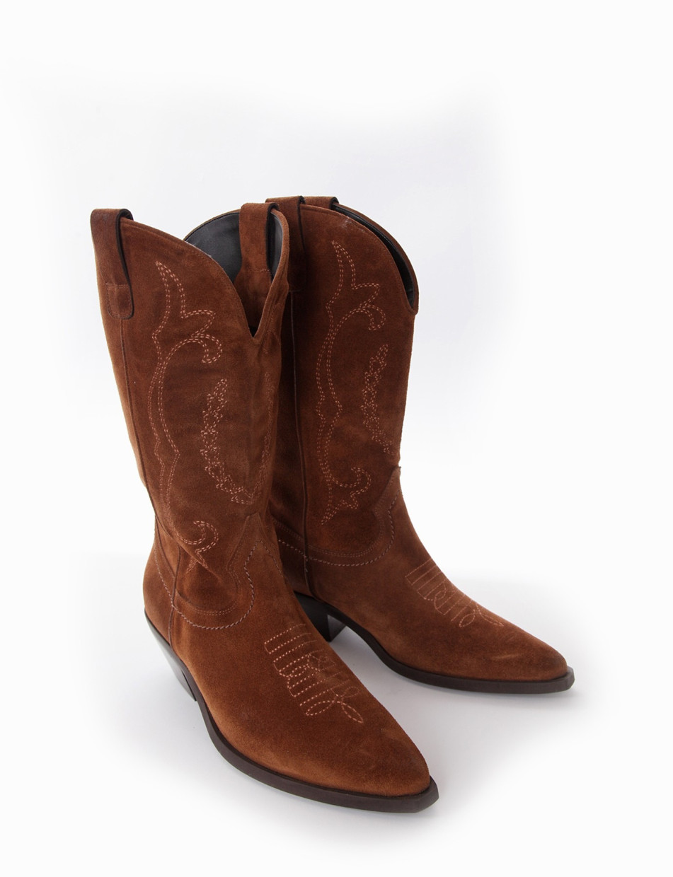 High heel boots heel 5 cm brown chamois