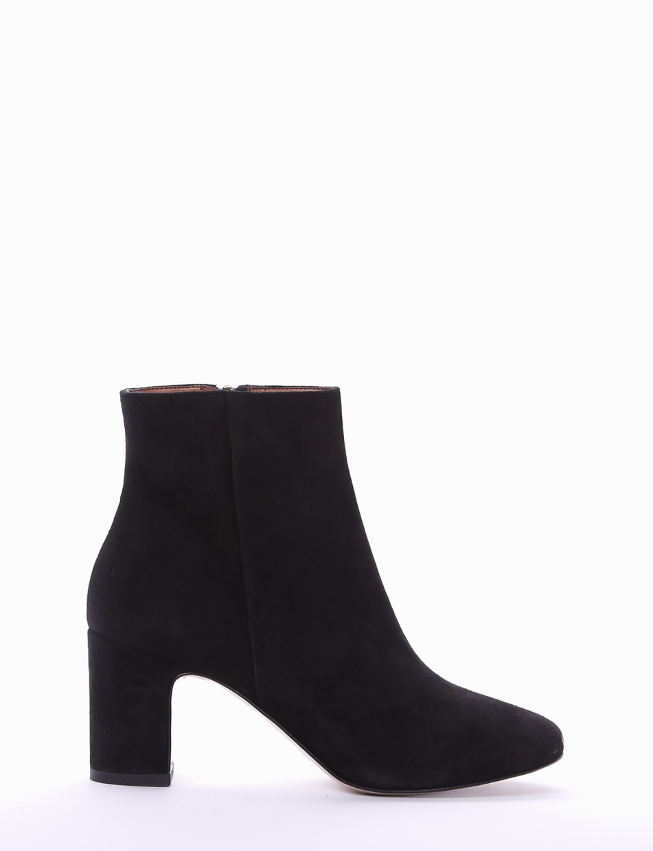 High heel ankle boots heel 5 cm black chamois