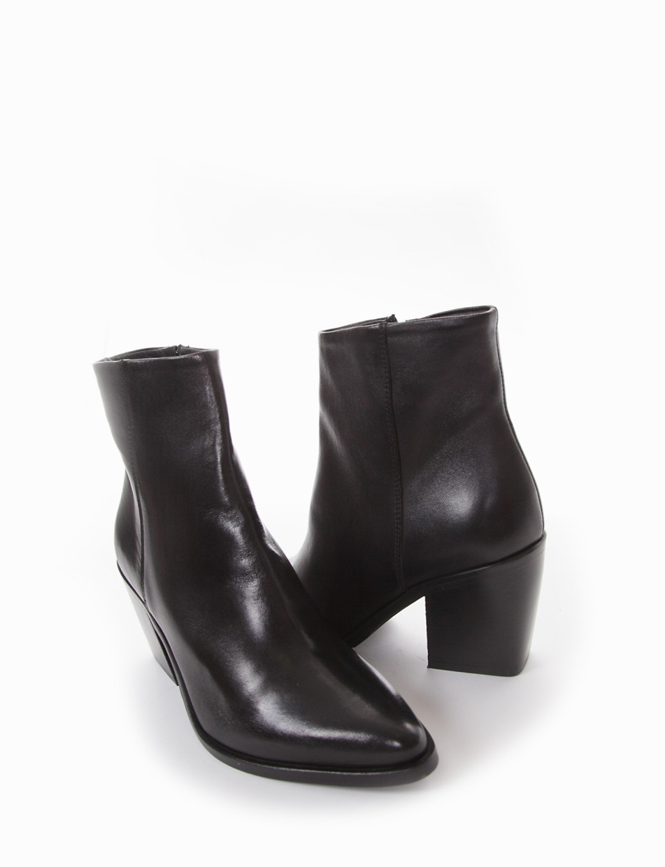 High heel ankle boots heel 5 cm black leather