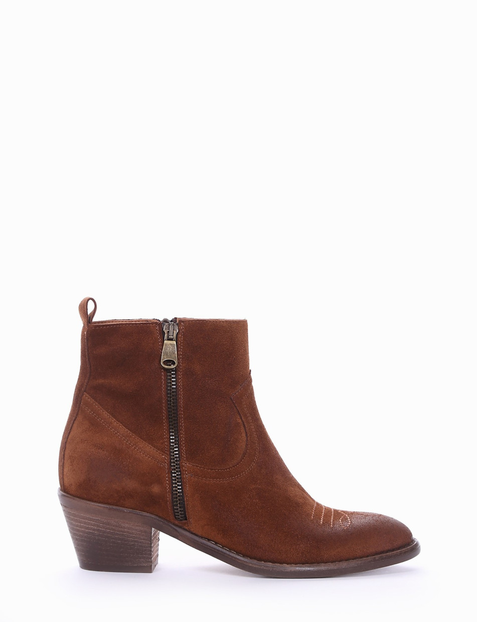 High heel ankle boots heel 5 cm brown chamois