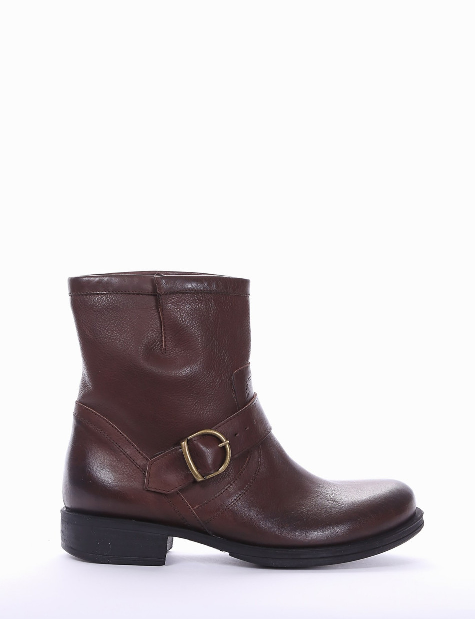 Low heel ankle boots heel 3 cm brown leather