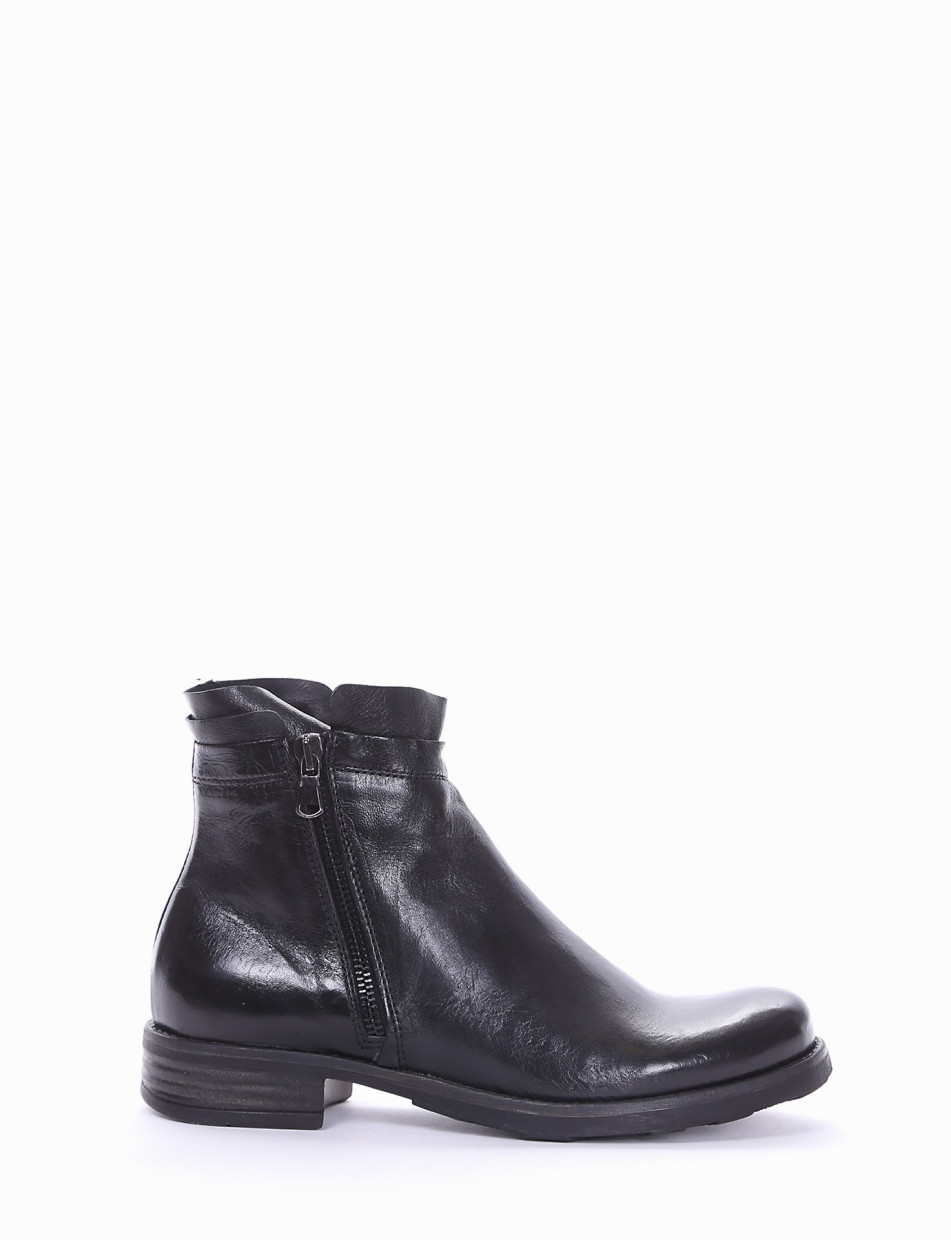 Low heel ankle boots heel 2 cm black leather