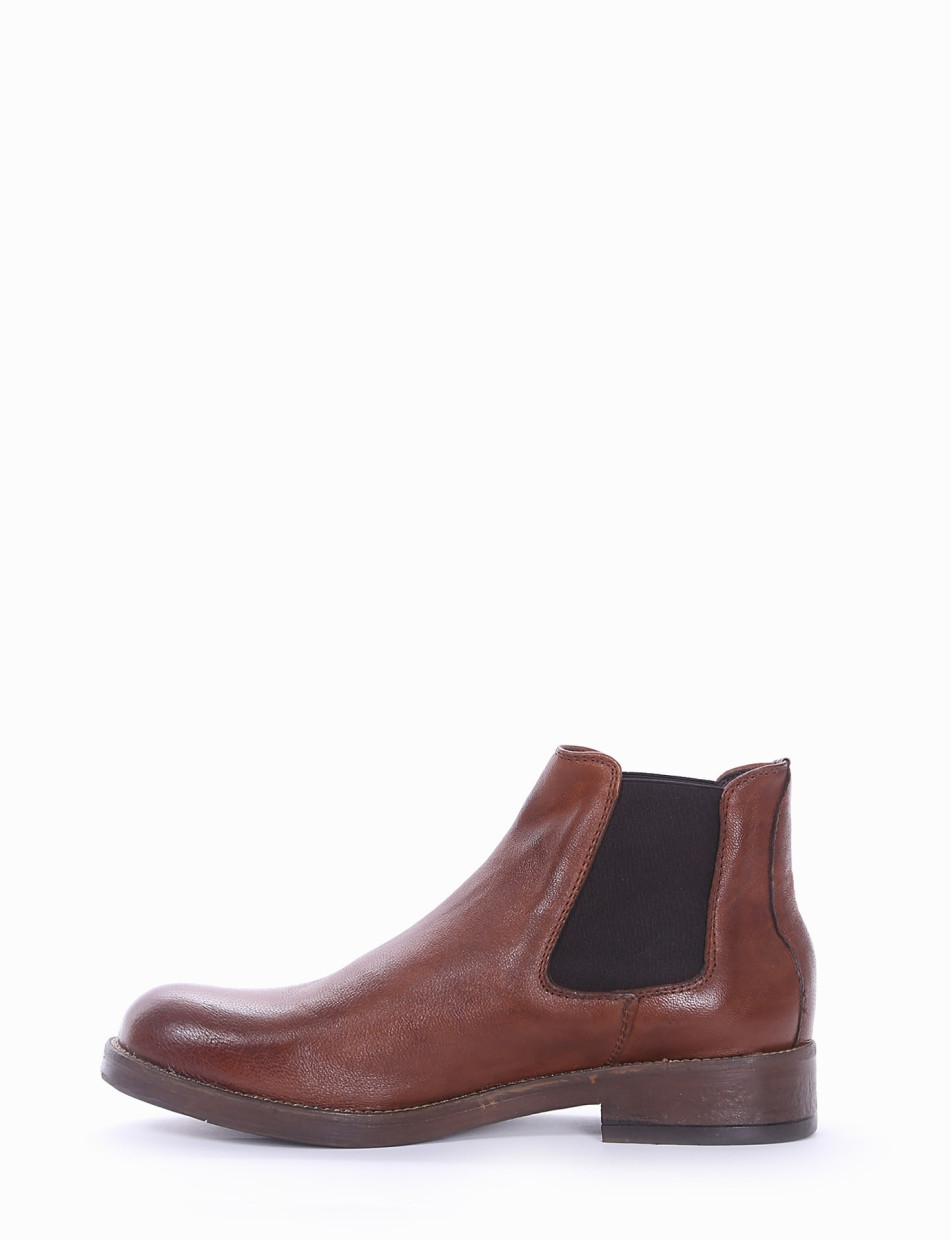 Low heel ankle boots heel 2 cm brown leather