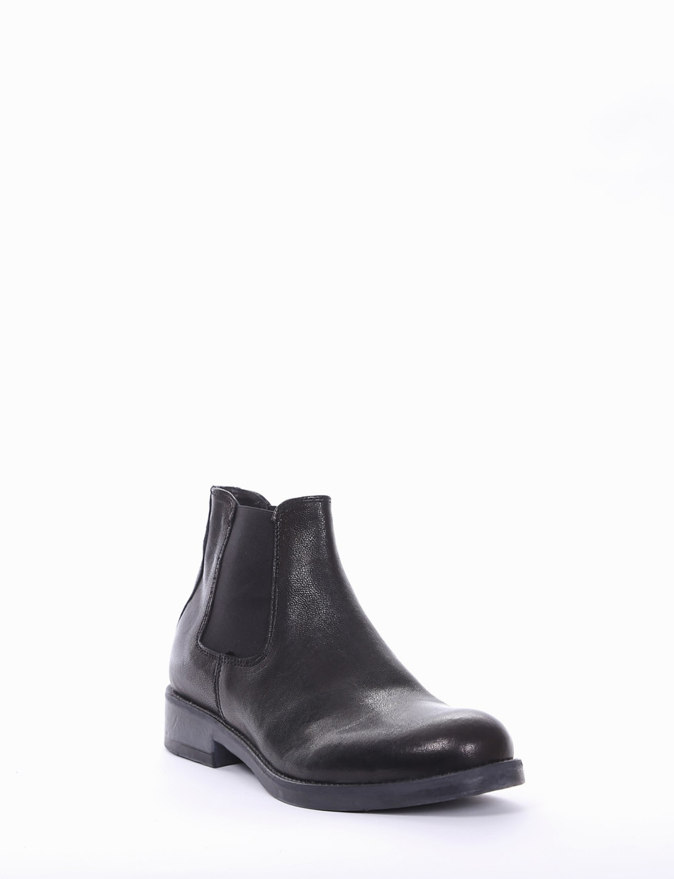 Low heel ankle boots heel 2 cm black leather